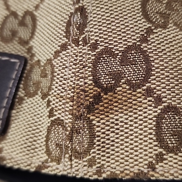 GUCCI - Picture 9 of 10